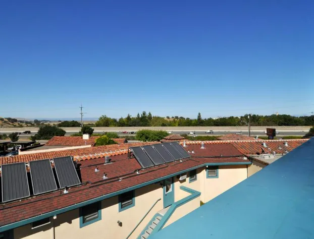 Marinwood Inn & Suites hotel detail image 4