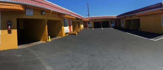 Harris Motel hotel detail image 3