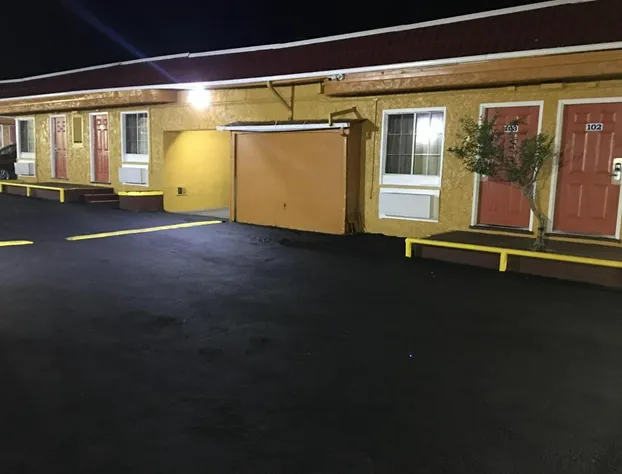 Harris Motel hotel detail image 4