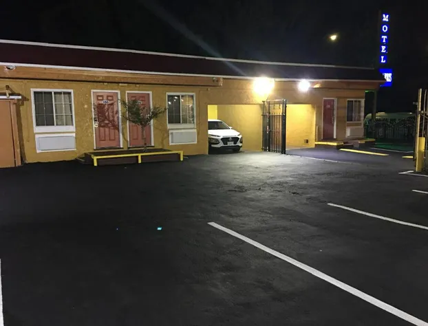 Harris Motel hotel detail image 2