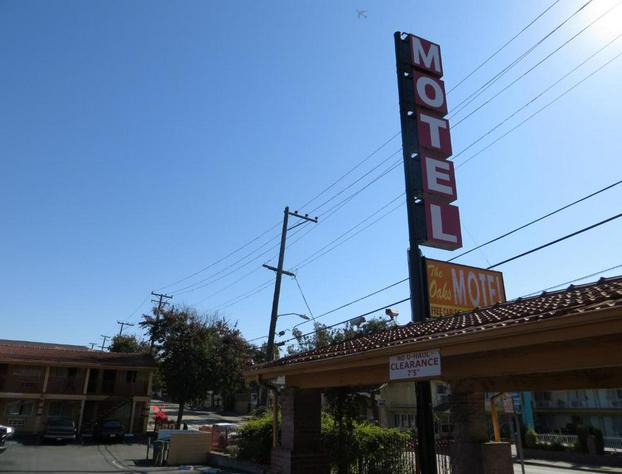 The Oaks Motel hotel detail image 1