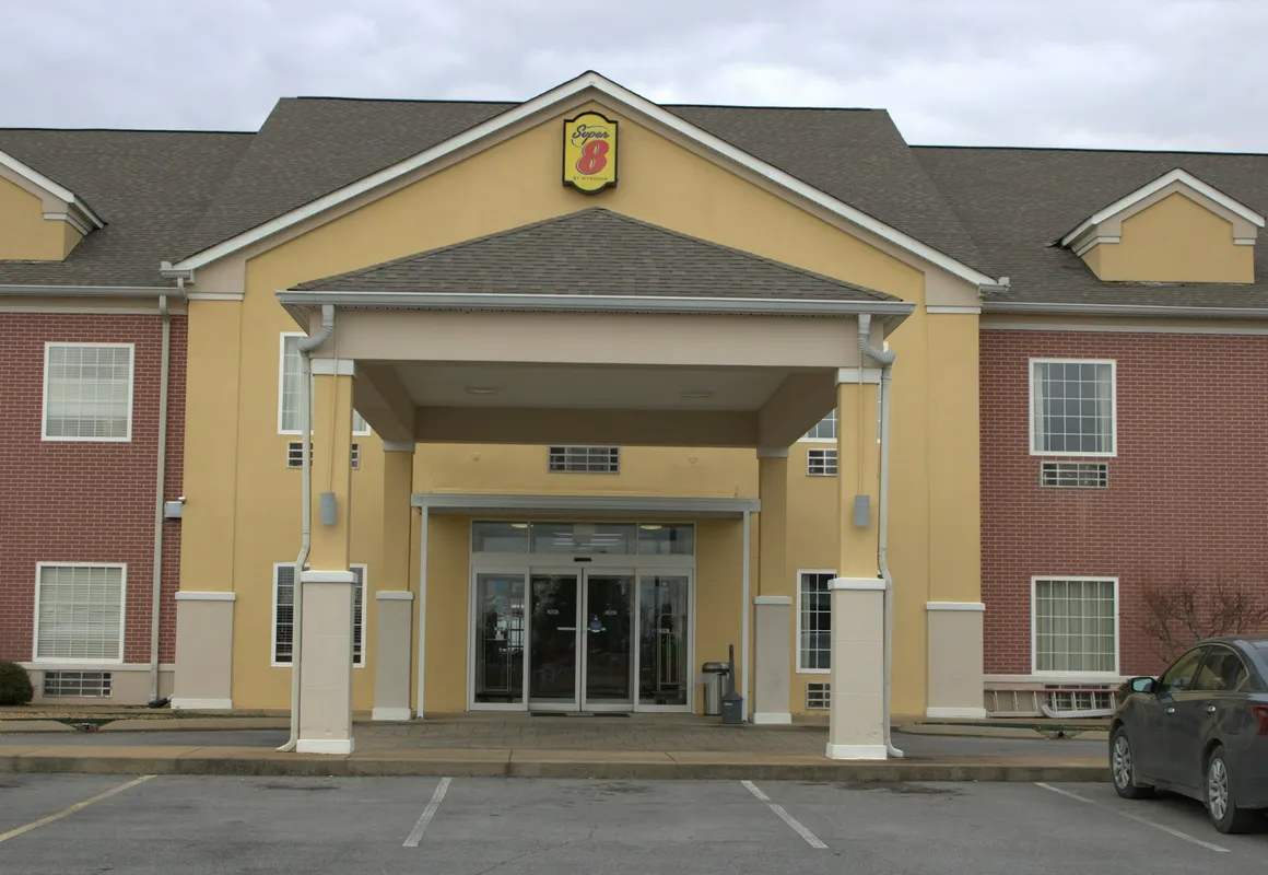 Super 8 by Wyndham Rainsville hotel hero