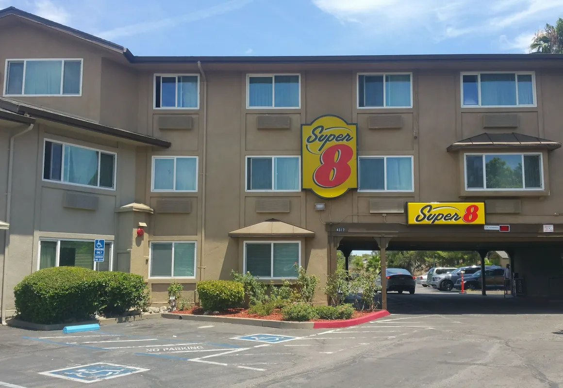 Super 8 by Wyndham Sacramento North hotel hero