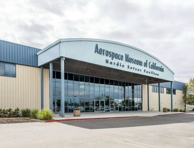 Super 8 by Wyndham Sacramento North hotel detail image 2