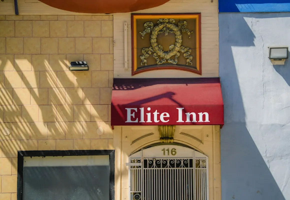 Elite Inn hotel hero