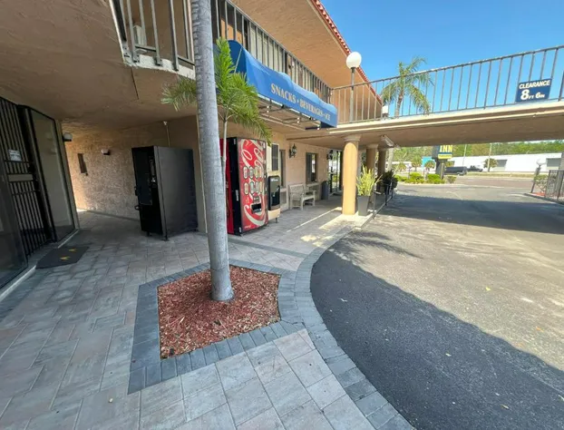 Tarpon Shores Inn hotel detail image 2