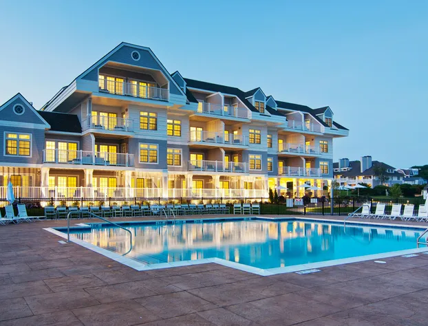 Water's Edge Resort & Spa hotel detail image 1