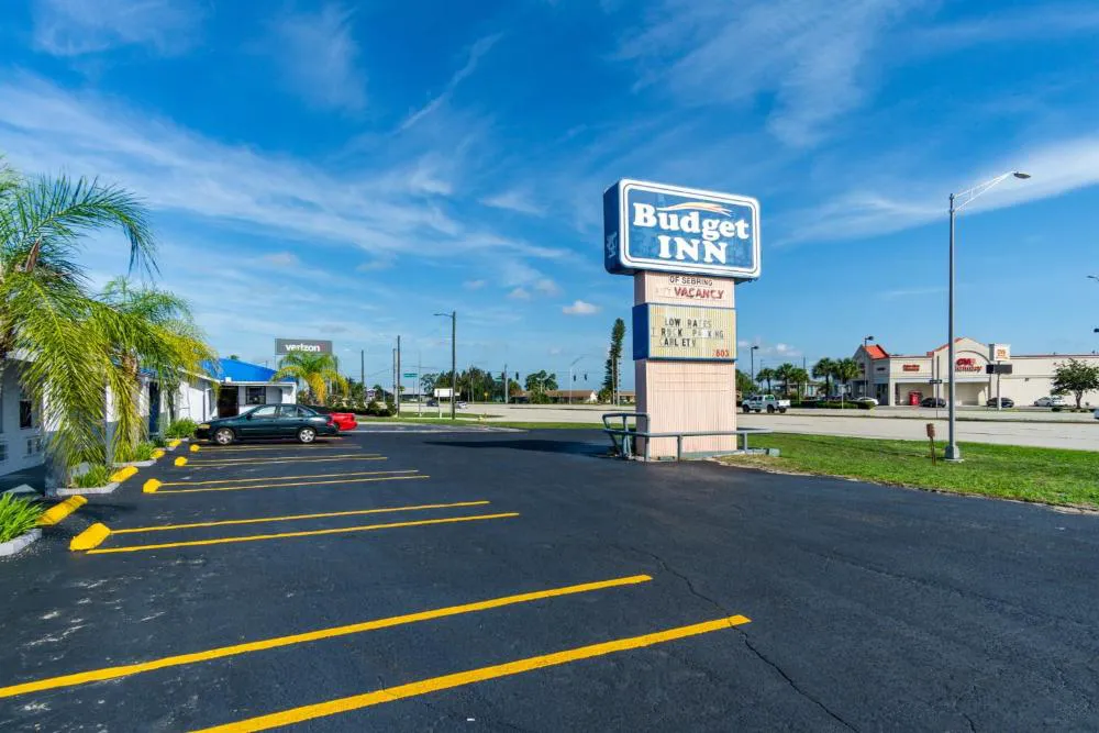 Budget Inn of Sebring hotel hero