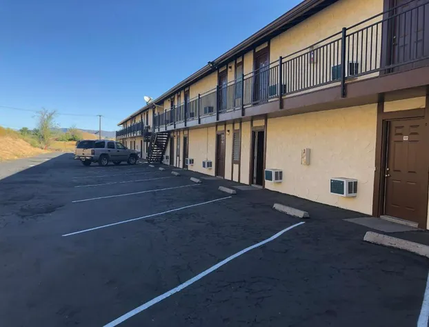 Golden Hills Motel hotel detail image 1