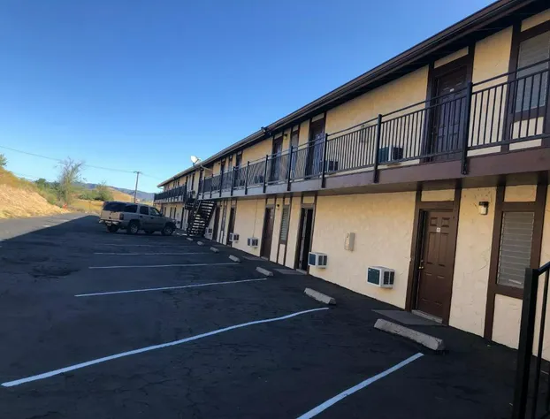 Golden Hills Motel hotel detail image 2