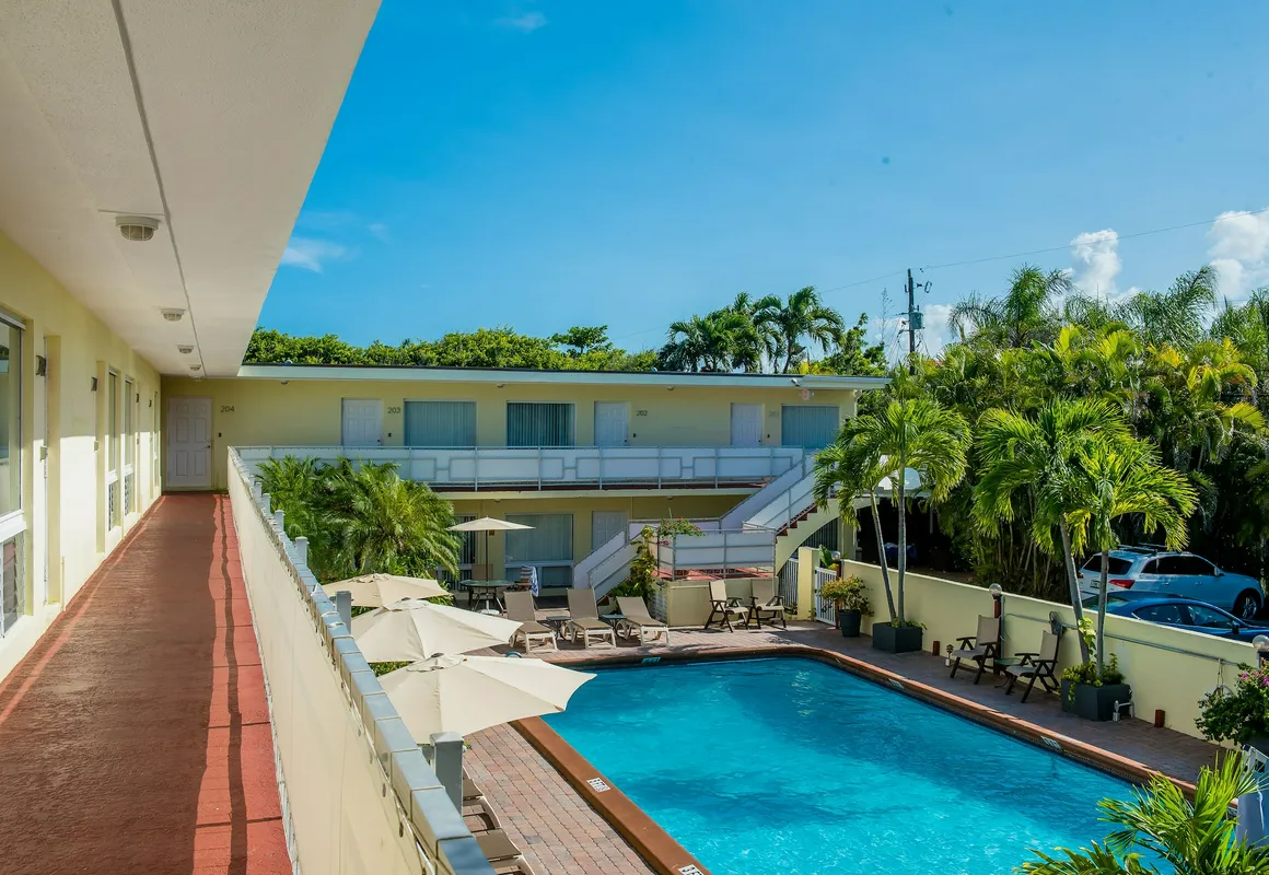 Ocean Lodge hotel hero