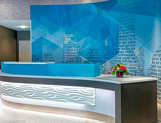 SpringHill Suites by Marriott Milwaukee Downtown hotel detail image 3