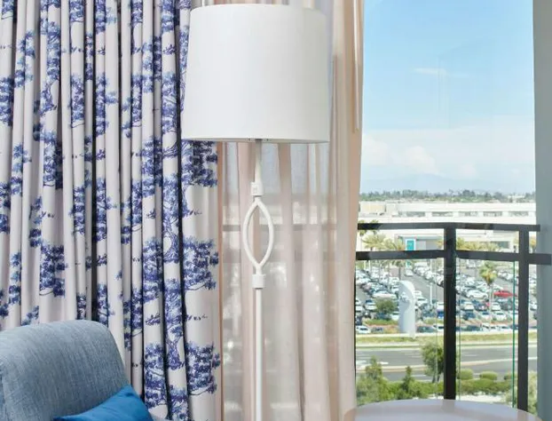 DoubleTree by Hilton Torrance - South Bay hotel detail image 2