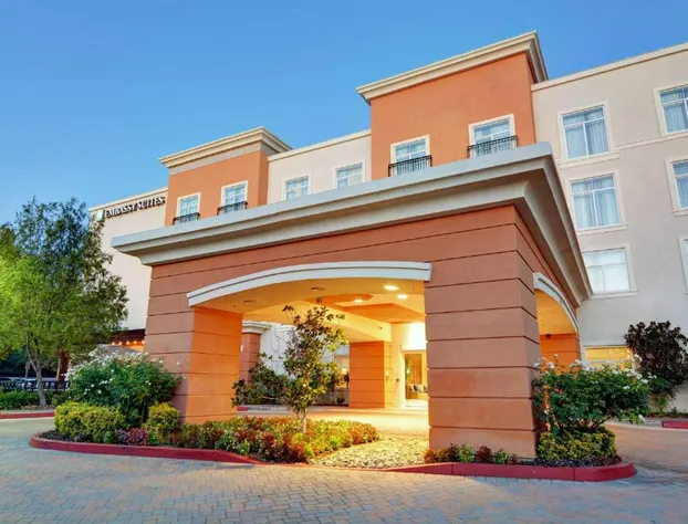 Embassy Suites by Hilton Valencia hotel detail image 1
