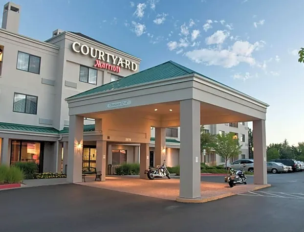 Courtyard Colorado Springs South hotel detail image 3