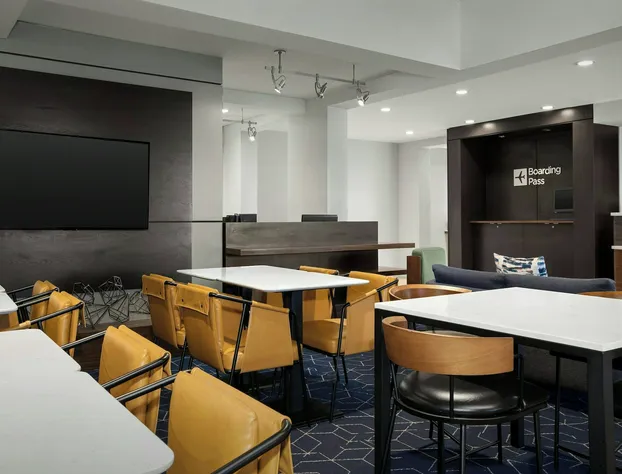 Courtyard Colorado Springs South hotel detail image 4