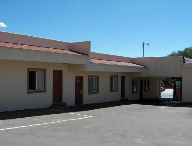 Budget INN hotel detail image 2