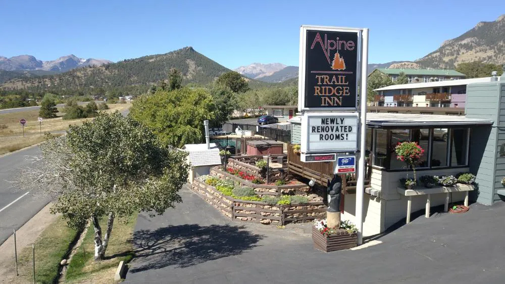 Alpine Trail Ridge Inn hotel hero