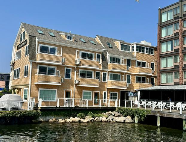 Harborside Inn hotel detail image 1