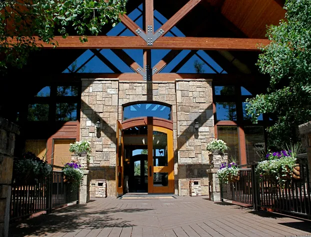 Bear Creek Lodge hotel detail image 2