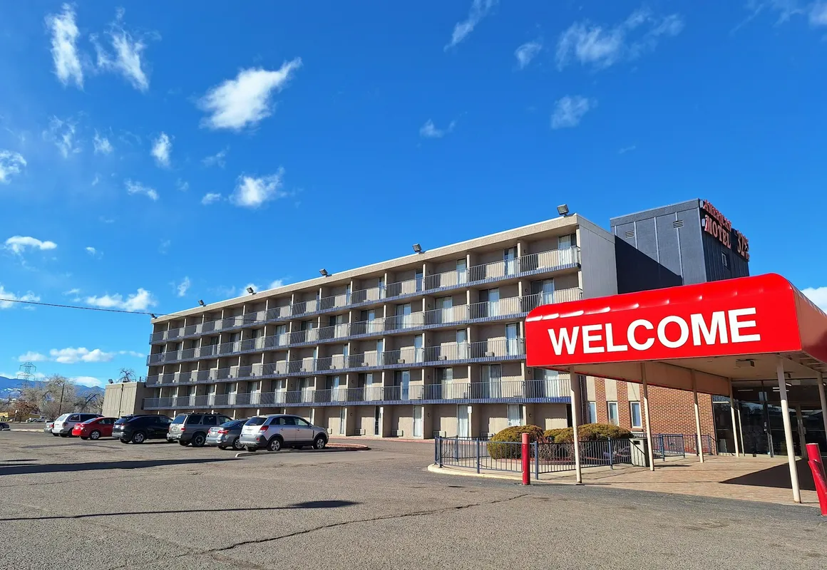 American Motel hotel hero