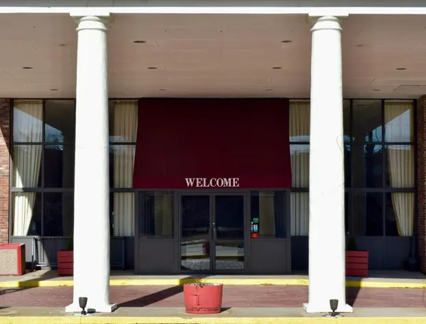 Mystic River Hotel & Suites Near Casinos hotel detail image 2