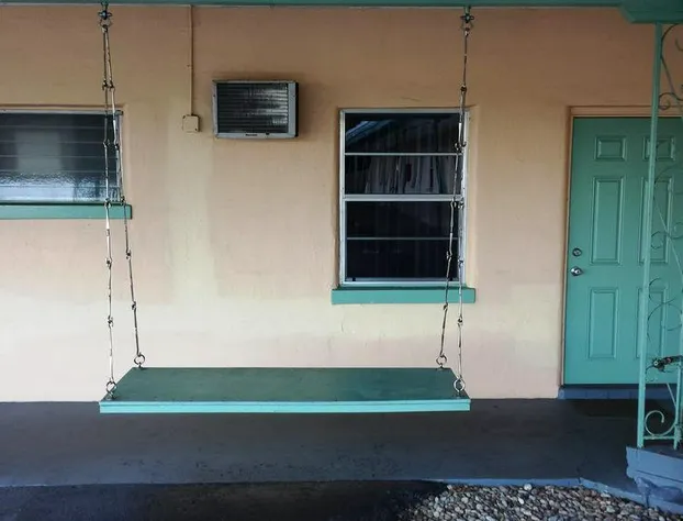 Campbell Motel hotel detail image 2