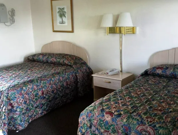 Campbell Motel hotel detail image 4