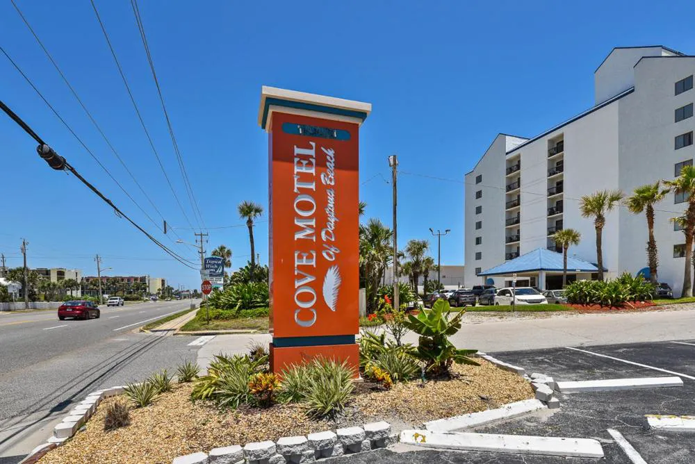 Cove Motel Oceanfront hotel hero