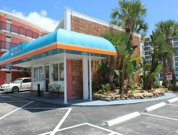 Cove Motel Oceanfront hotel detail image 1