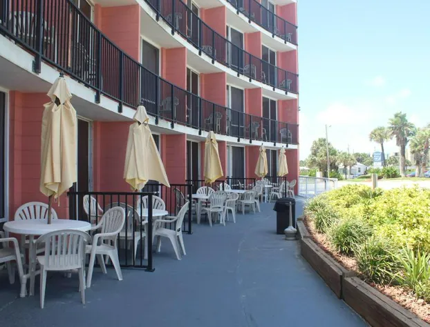 Cove Motel Oceanfront hotel detail image 2