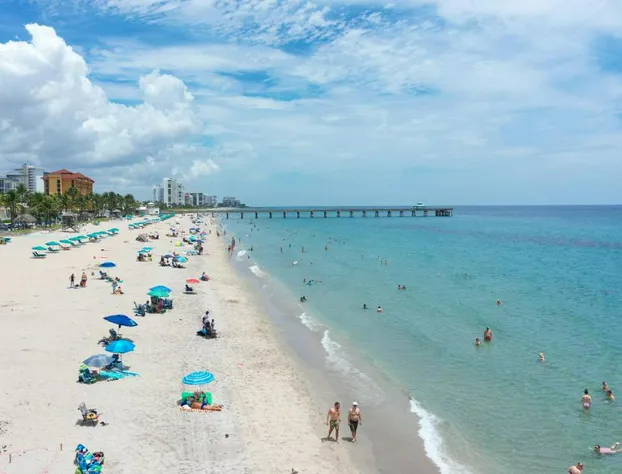 Tropic Isle Beach Resort hotel detail image 4