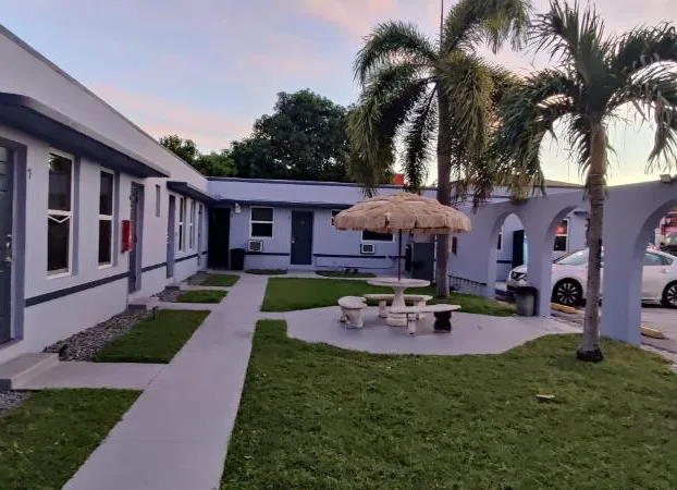 Crown Inn hotel detail image 1