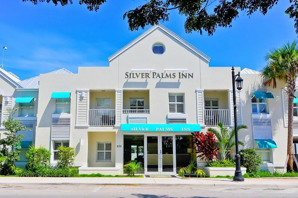 Silver Palms Inn hotel hero