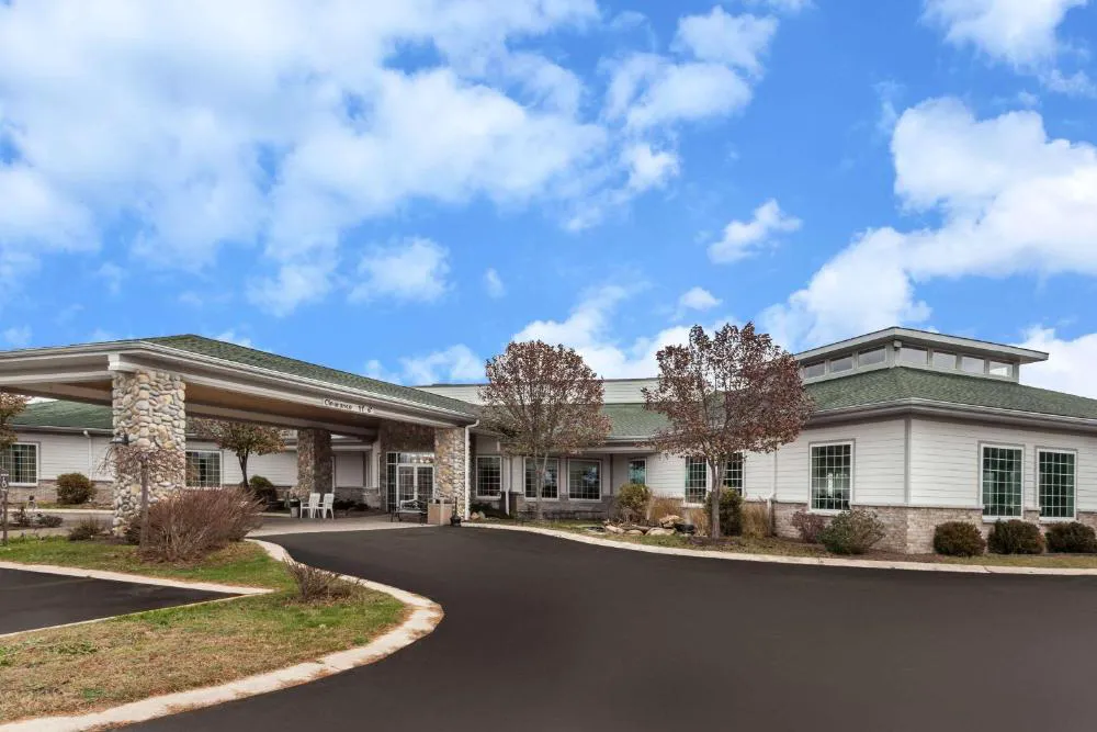 Days Inn by Wyndham Pentwater hotel hero