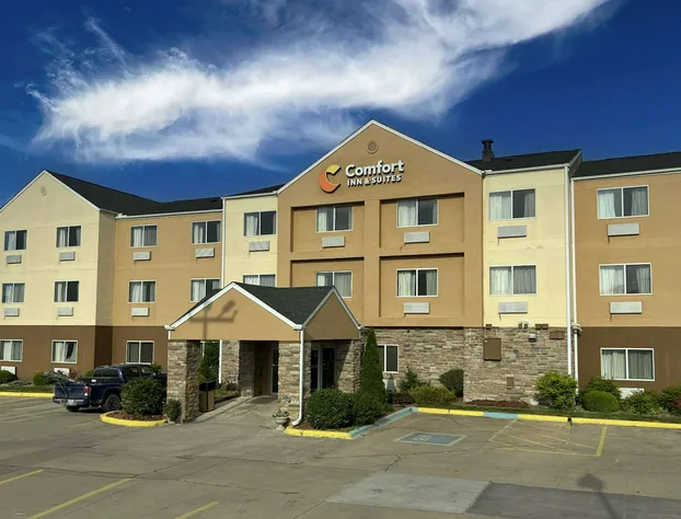 Comfort Inn & Suites Coralville - Iowa City near Iowa River Landing hotel detail image 1