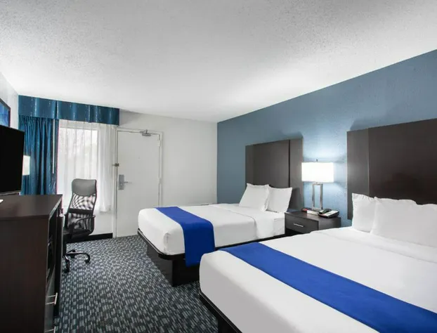 Clarion Pointe hotel detail image 4