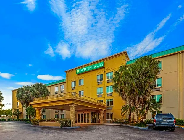 La Quinta Inn & Suites by Wyndham Miami Cutler Bay hotel detail image 1