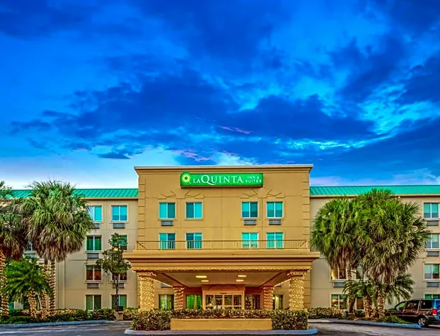 La Quinta Inn & Suites by Wyndham Miami Cutler Bay hotel detail image 2
