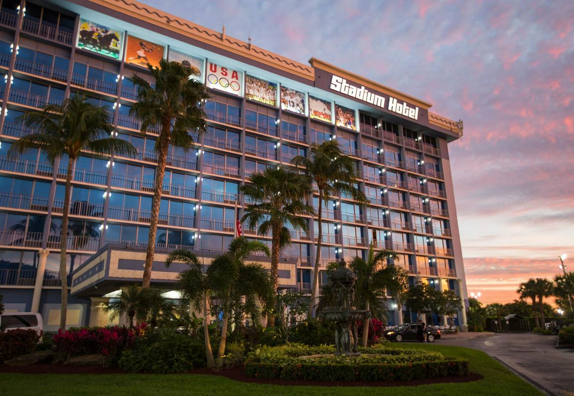 Stadium Hotel hotel hero