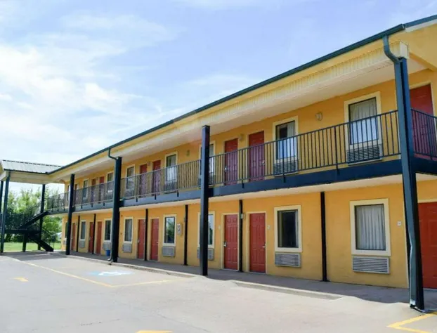 Econo Lodge Jonesboro hotel detail image 4