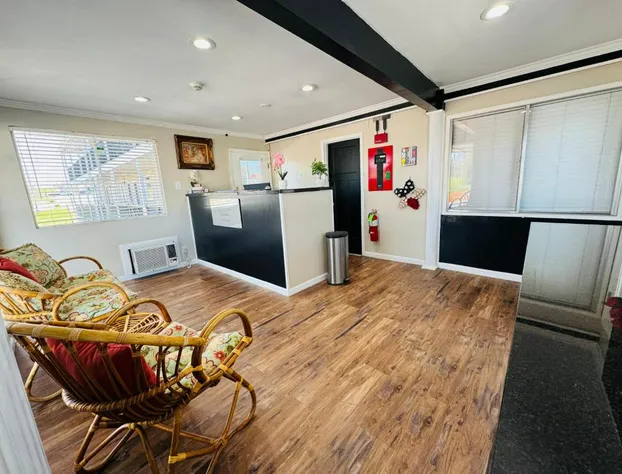 Oak Grove Inn hotel detail image 2