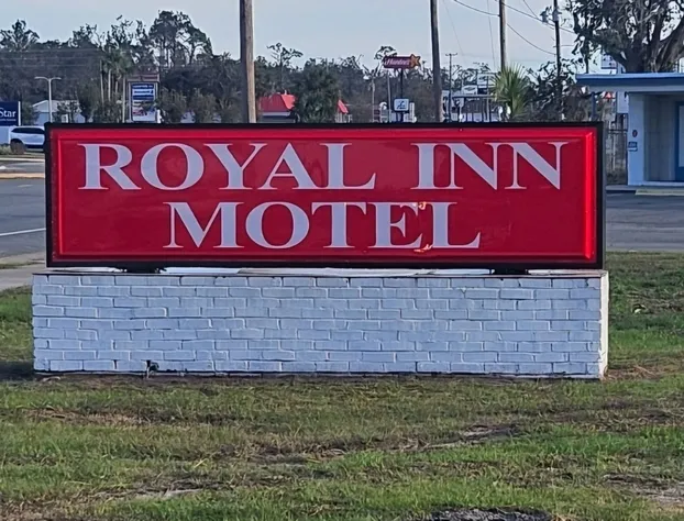 Royal Inn Motel hotel detail image 2
