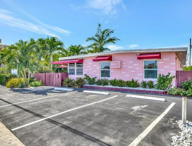 Seahorse Guesthouse hotel detail image 1