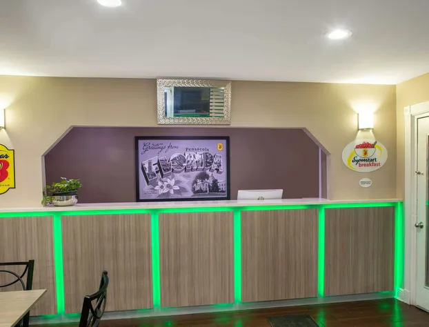 Super 8 by Wyndham Pensacola NAS Area hotel detail image 2