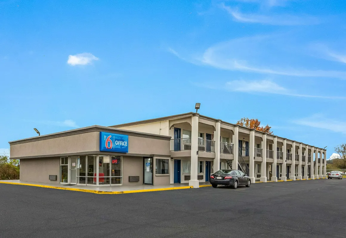 Motel 6 Tupelo, MS - Downtown hotel hero