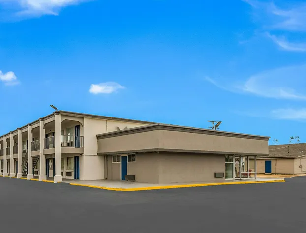 Motel 6 Tupelo, MS - Downtown hotel detail image 2