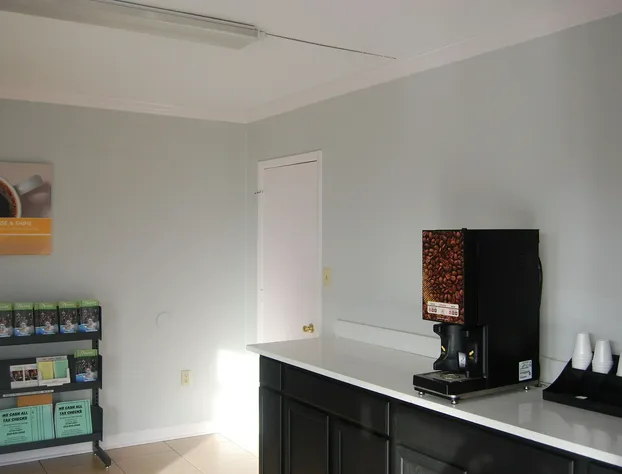 Motel 6 Tupelo, MS - Downtown hotel detail image 4