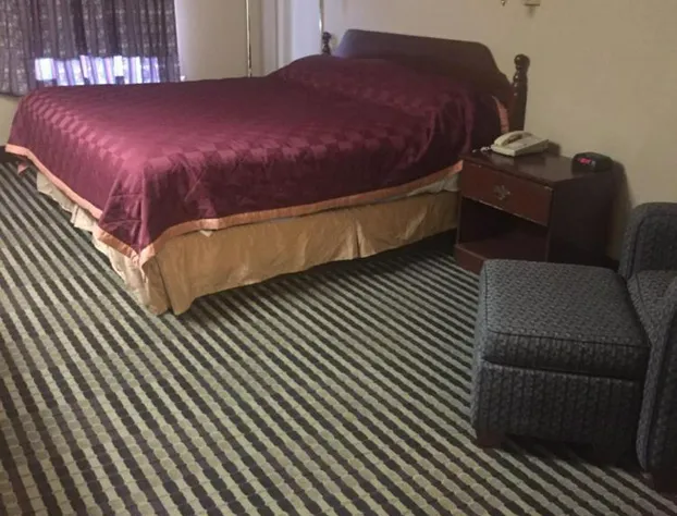 America's Best Inn & Suites Eureka hotel detail image 2