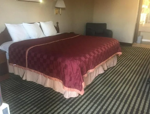 America's Best Inn & Suites Eureka hotel detail image 3